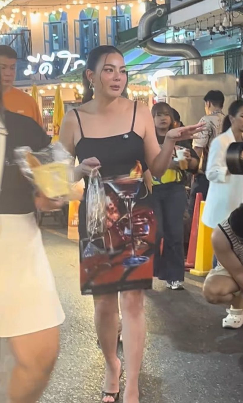 ดิว อริสรา คัมแบ็ก! เดินตลาดสุดชิลล์ แฟนคลับแห่ให้กำลังใจ