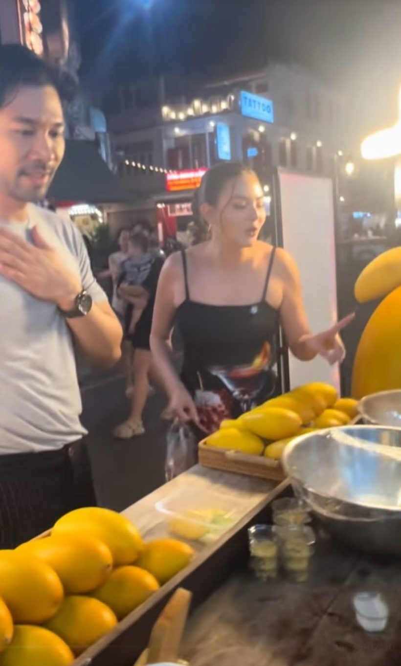 ดิว อริสรา คัมแบ็ก! เดินตลาดสุดชิลล์ แฟนคลับแห่ให้กำลังใจ