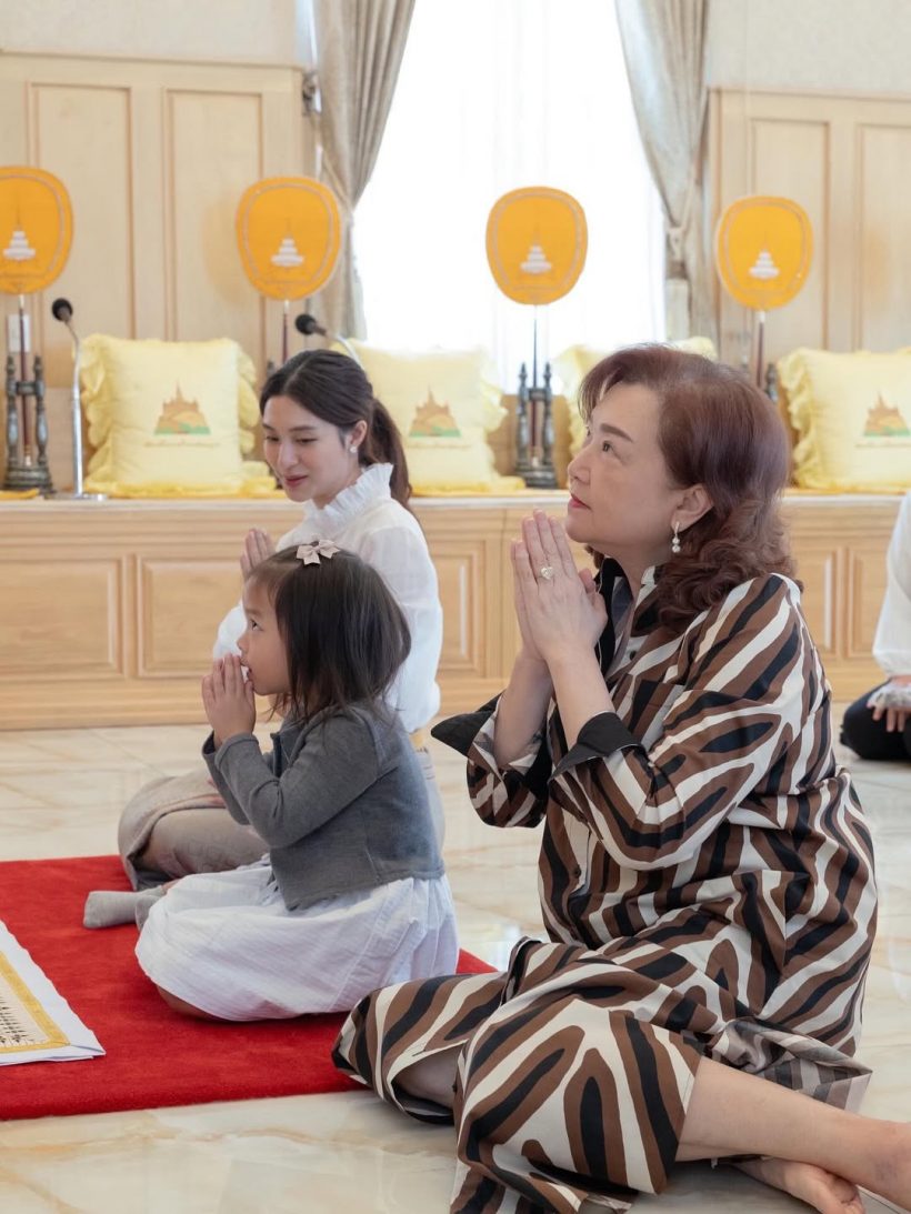 ส่องลุค มิว นิษฐา ใส่ไปทำบุญวันเกิด สมเป็นสะใภ้หมื่นล้าน