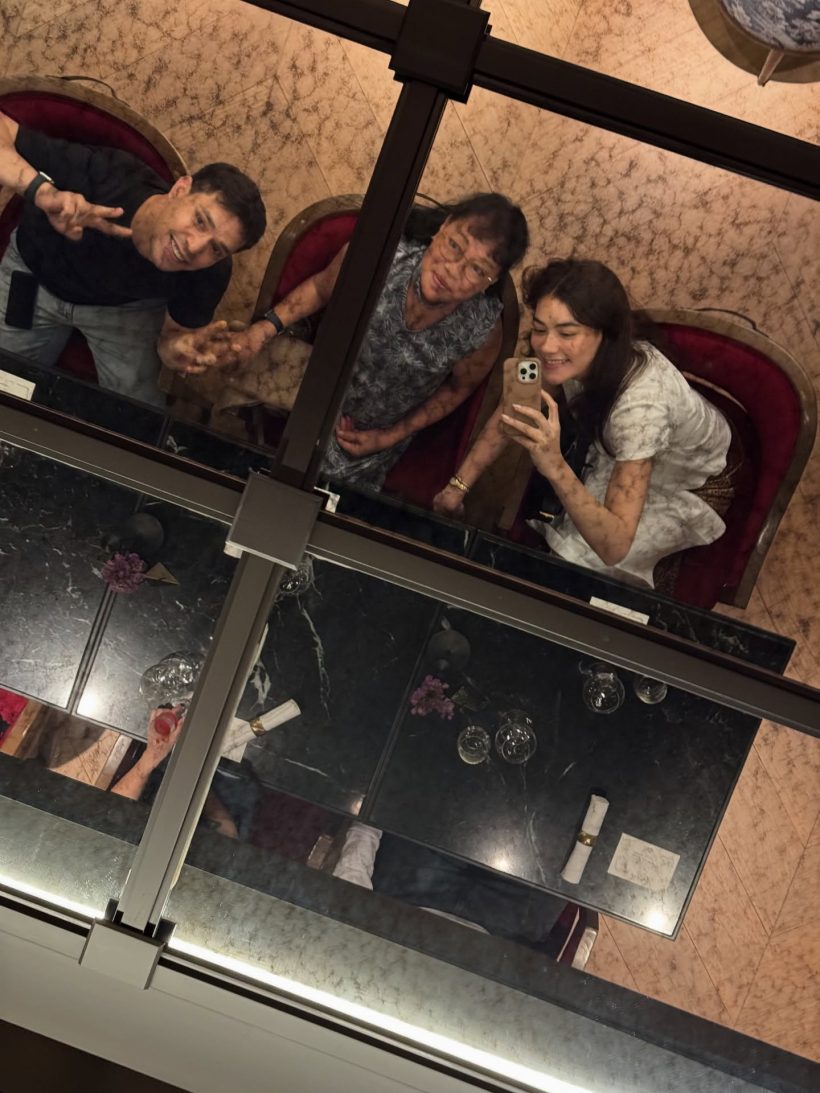 เปิดวาร์ปคุณแม่คิมเบอร์ลี่! แฟนคลับตะลึง...DNA เป๊ะเวอร์!