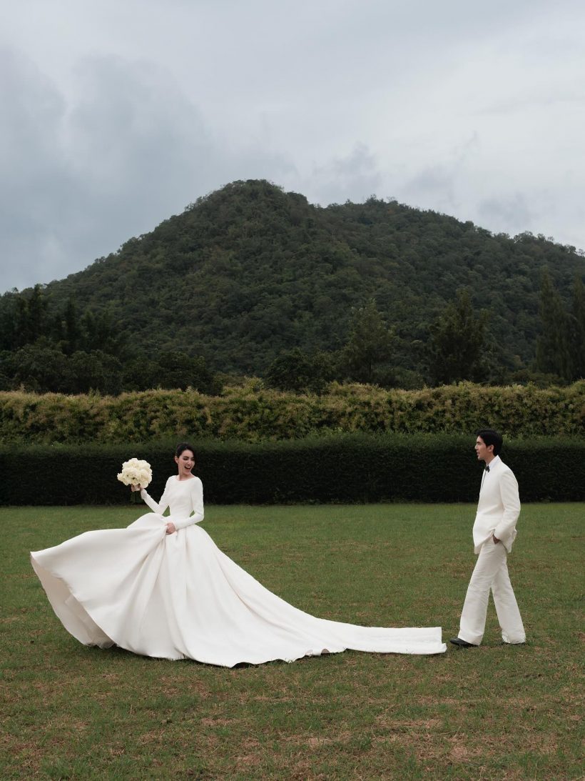 เพชรทิ่มตา! ใหม่ ดาวิกา โพสต์ภาพสวย แต่โดนซูมแหวน ใหญ่กว่า15 กะรัตชัวร์!