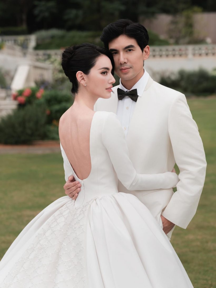 เพชรทิ่มตา! ใหม่ ดาวิกา โพสต์ภาพสวย แต่โดนซูมแหวน ใหญ่กว่า15 กะรัตชัวร์!