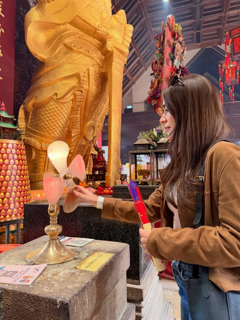 เเฟนๆเดา! คิมเบอร์ลี่ เดินสายมูครั้งใหญ่ จับตาลุ้นข่าวเรื่องเบบี๋