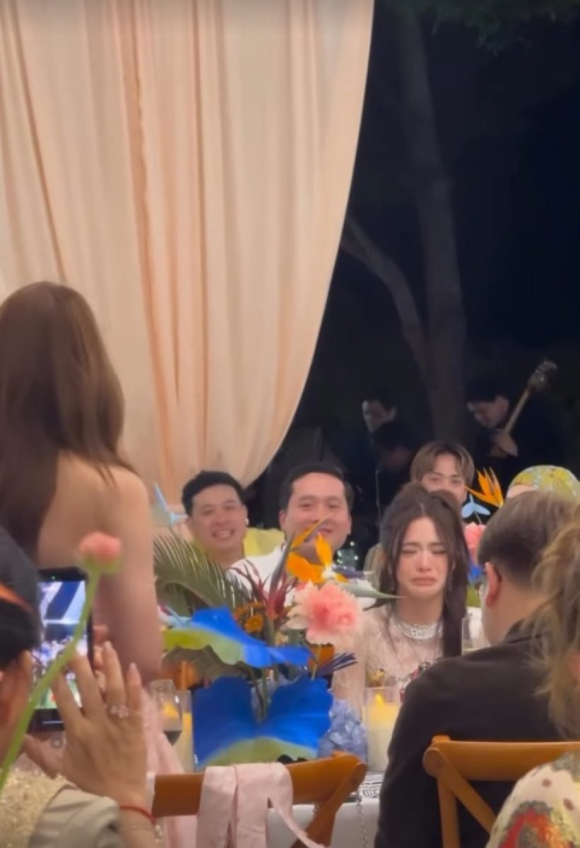 ปลอบทั้งงาน! มายด์ ลภัสลัล ปล่อยโฮหนัก หลังฟัง Speech มีน