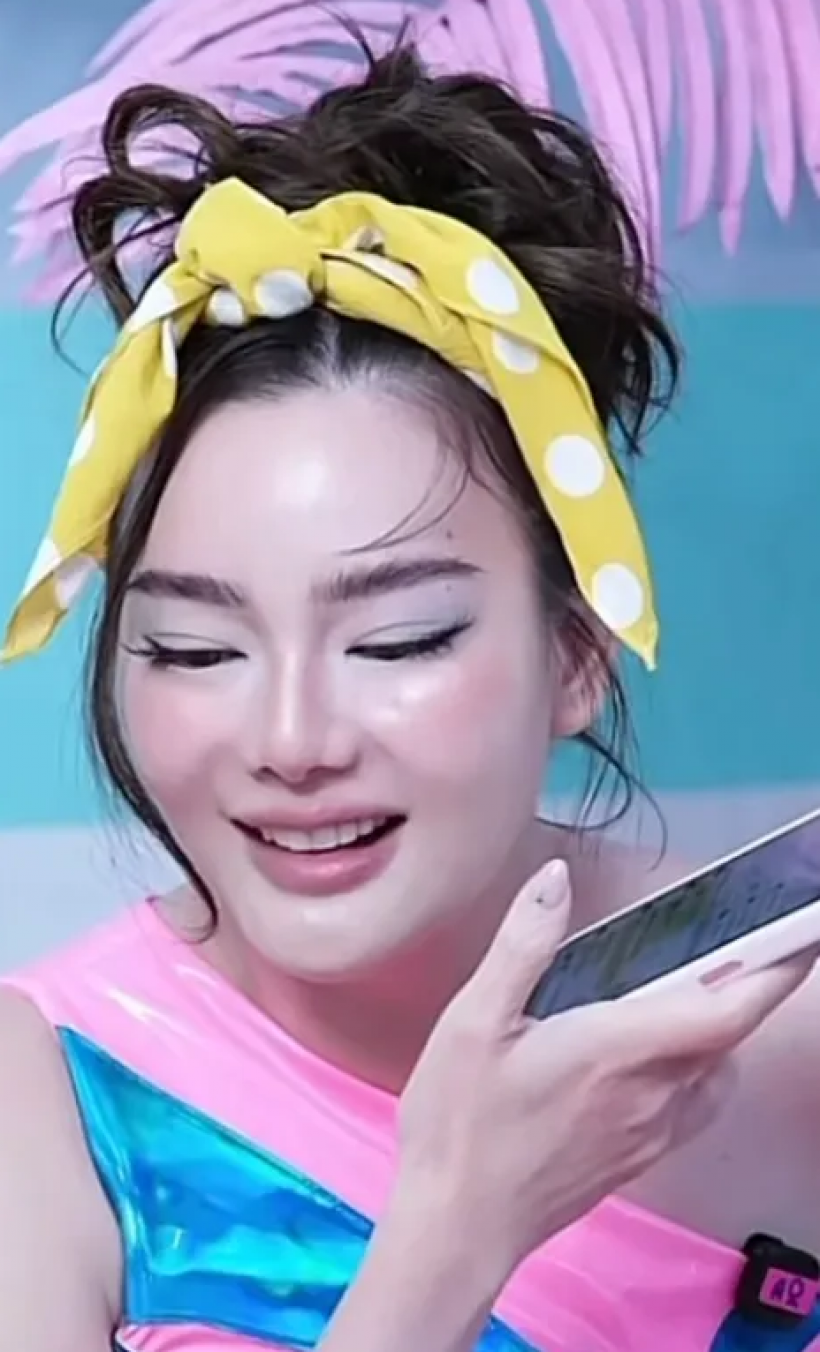 ฟังแล้วใจเหลว 'น้องไซลาส' ส่งเสียงอ้อนแม่ดิว กลางไลฟ์ขายของ