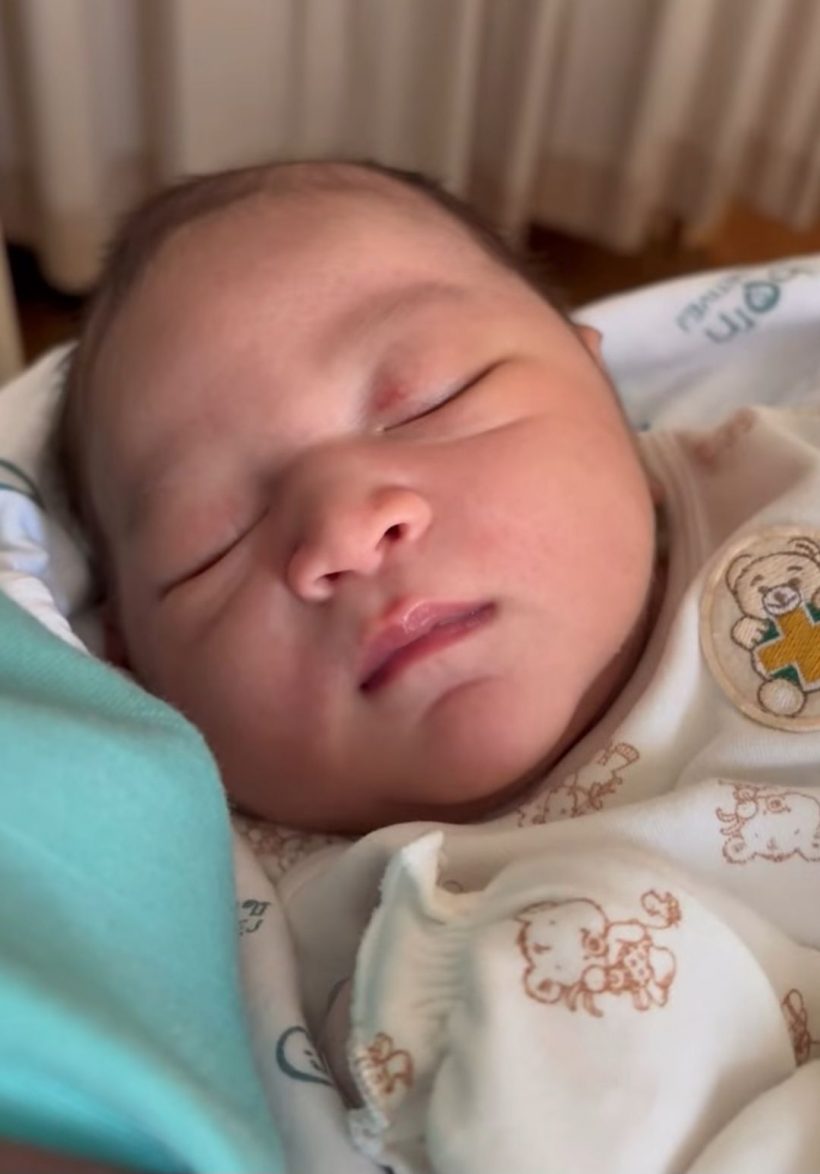 ใจสู้มาก!สามีเปิดคลิปแมท คลอดธรรมชาติ 19 ชั่วโมง กว่าจะเจอหน้าลูก