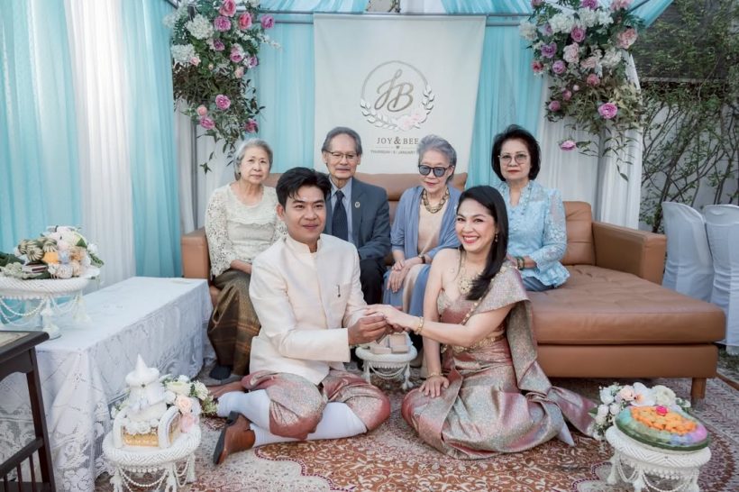 จอย ศิริลักษณ์ ควงสามีเปิดใจสาเหตุแต่งเงียบ ทั้งที่คบกันไม่กี่เดือน?