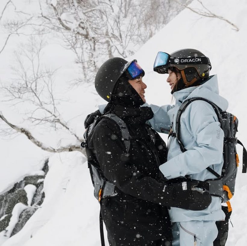 สละโสดอีกราย! ดาราสาว ถูกเซอร์ไพรส์ขอแต่งกลางหิมะ