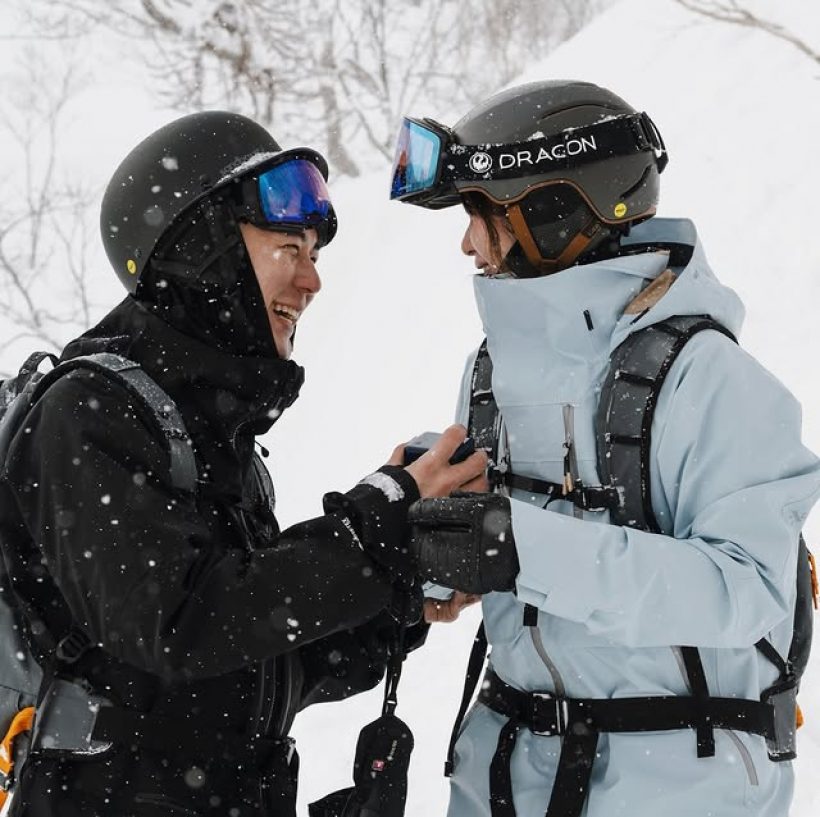 สละโสดอีกราย! ดาราสาว ถูกเซอร์ไพรส์ขอแต่งกลางหิมะ