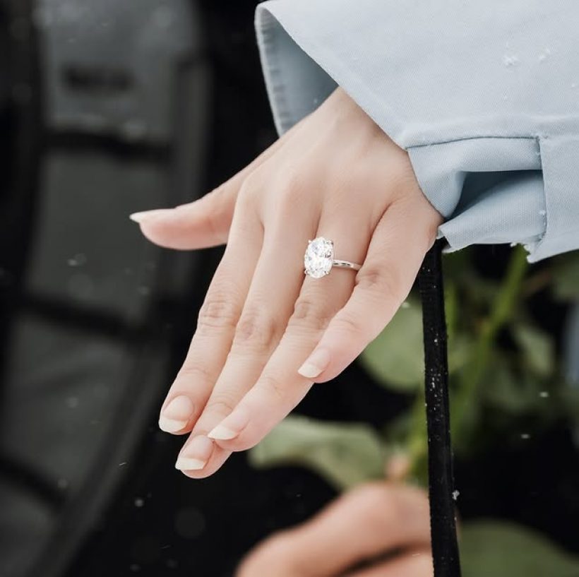 สละโสดอีกราย! ดาราสาว ถูกเซอร์ไพรส์ขอแต่งกลางหิมะ