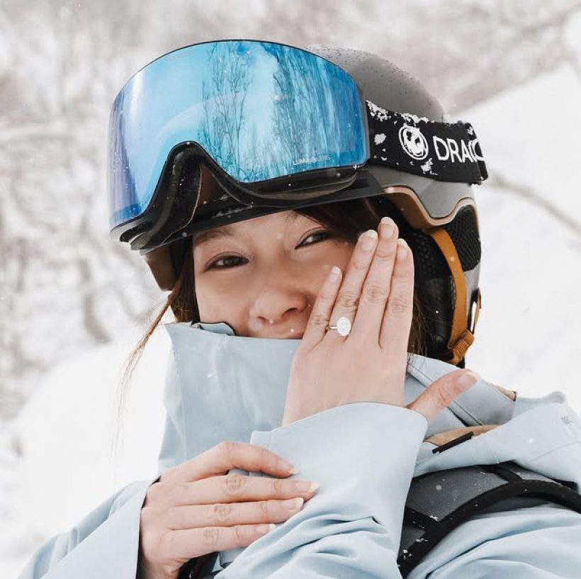 สละโสดอีกราย! ดาราสาว ถูกเซอร์ไพรส์ขอแต่งกลางหิมะ