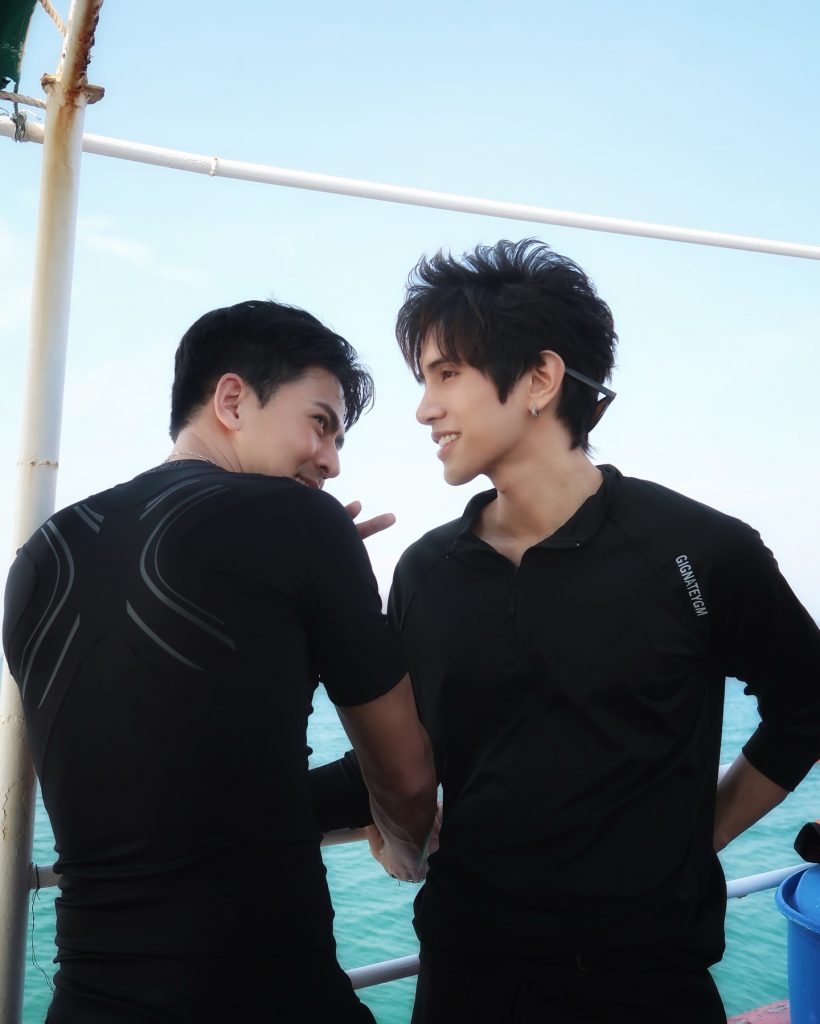 ดราม่า..ชาวเน็ตรับไม่ได้ หลังเต้ย พงศกร ลงรูปหวานคู่หนุ่มหล่อ