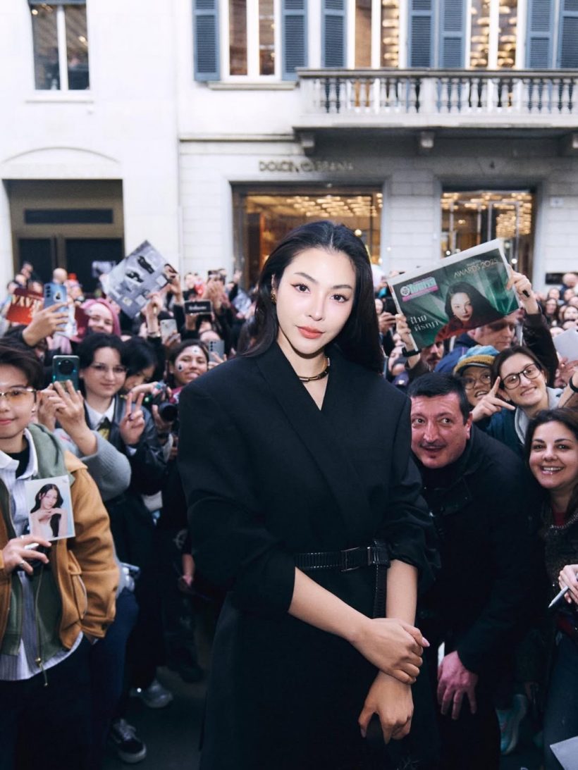 โอ้โห! สาวไทยคนนี้บุกเเฟชั่นวีค ความปังทำหน้างานเเทบเเตก!