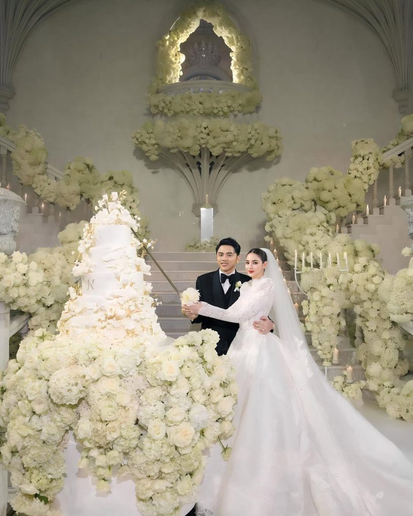 เเห่ขุด! ภาพงานเเต่ง นนนี่-เเอ็คมี่ ปีนั้นถูกพูดถึงอย่างมาก