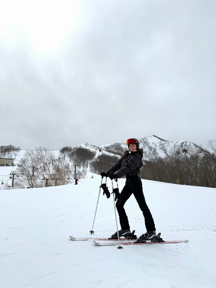 คดีพลิก! วงในแจงยิบข่าวจับโป๊ะ แอนโทเนีย-เป๊ก เศรณี ทริปสกีเดียวกัน?