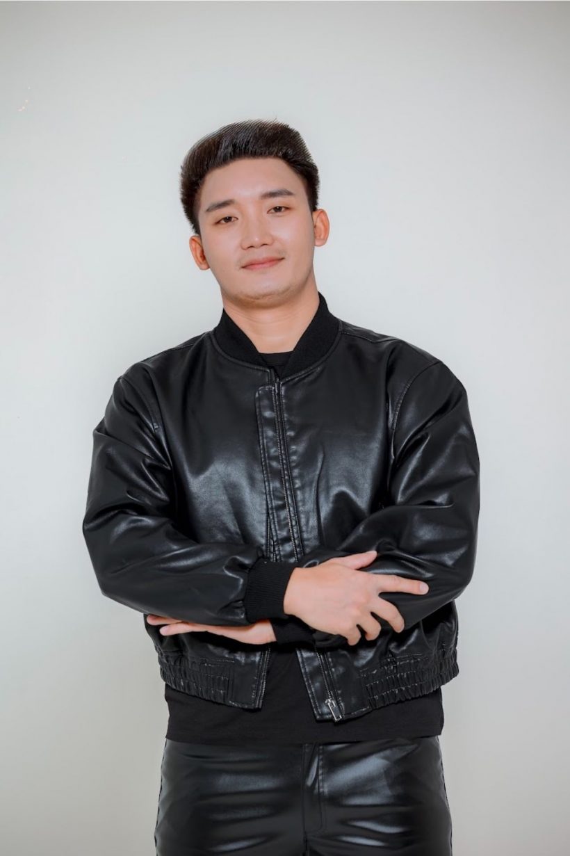 หล่อแมนแฮนซัม! นักร้องหนุ่มดัง สมัครทหารรับใช้ชาติเอง