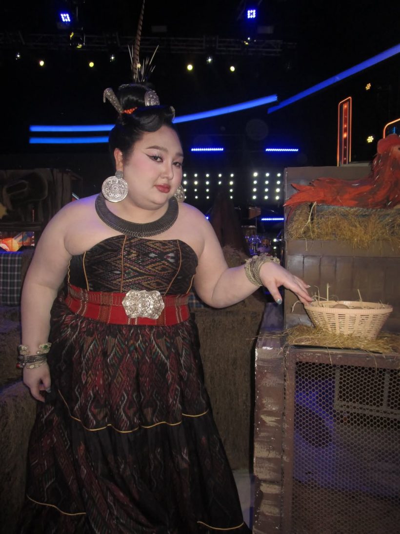 เอแคลร์เปิดนาทีเข่าทรุด พร้อมอีกมุมของจ๊ะ ที่หลายคนไม่รู้