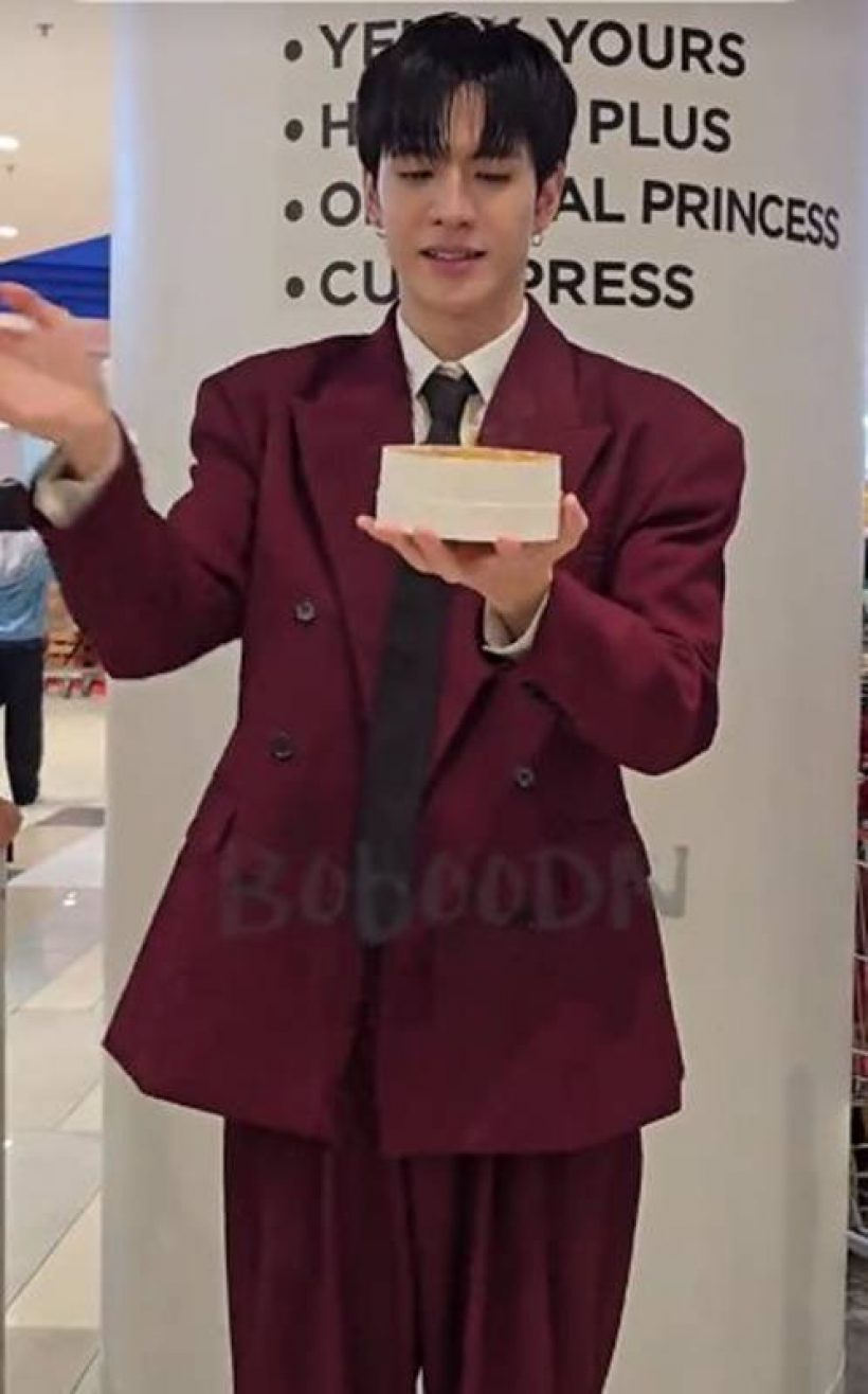 ฟิล์ม ธนภัทร เปิดใจ! โดนจู่โจมหอมแก้มกลางงาน