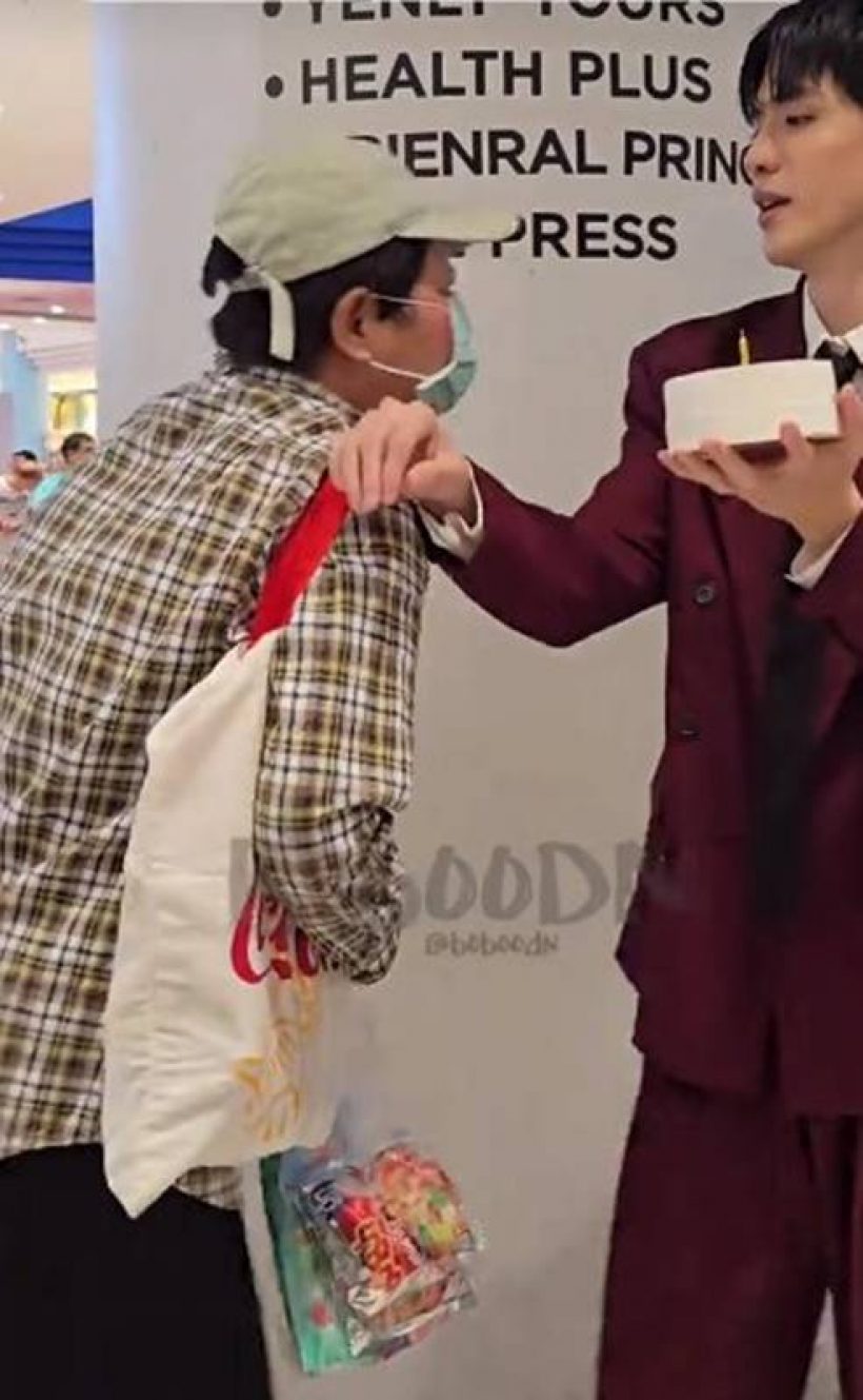 ฟิล์ม ธนภัทร เปิดใจ! โดนจู่โจมหอมแก้มกลางงาน