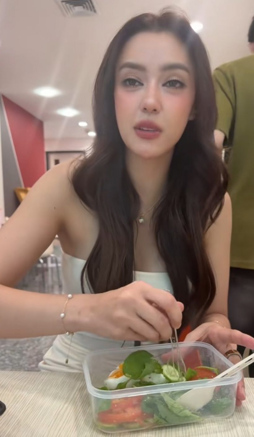 อแมนด้า โชว์เมนูคนสวย ปันปันแซว เหมือนตนเศษผักข้างจาน