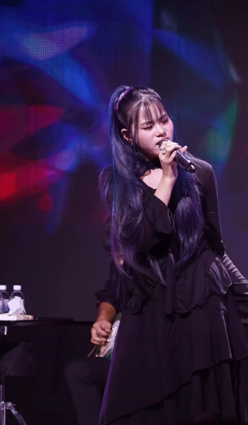 ทายาทดาราดัง ปลดล็อกความกลัว โชว์ร้องเพลงไทยครั้งแรก