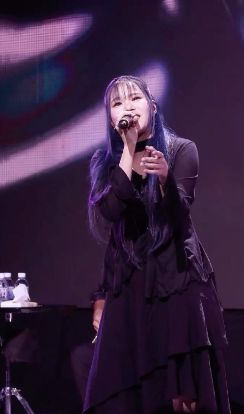 ทายาทดาราดัง ปลดล็อกความกลัว โชว์ร้องเพลงไทยครั้งแรก
