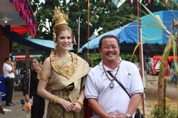 ส่องภาพ!! แม่แอนนี่ พา น้องฑีฆายุ สุดหล่อ ร่วมขบวนแห่ตักบาตรเทโว โตแล้วส่อแววดารา!