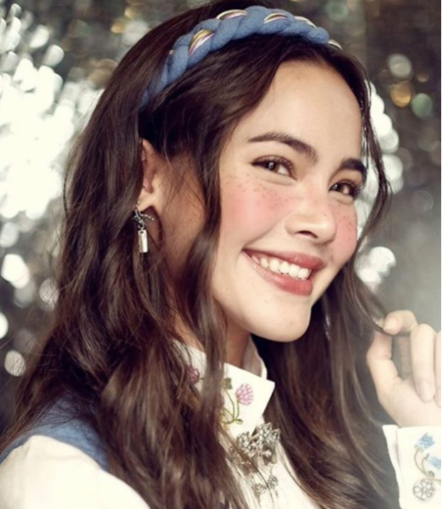 เผยภาพ ญาญ่า อุรัสยา หน้าสดหลังอาบน้ำ แถมผมยังไม่แห้ง ให้ผ่านไหม?