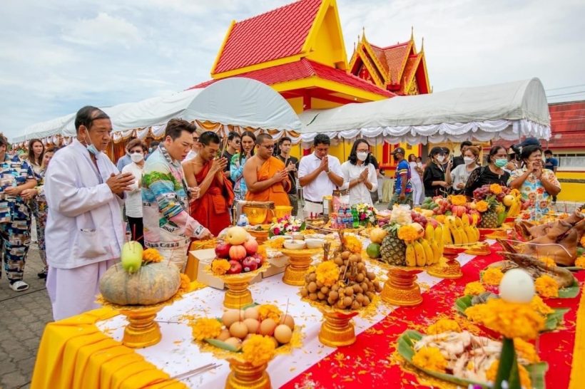 ส่องเลขเด็ด มดดำ ทำพิธีบวงสรวงเททองหล่อองค์พระอุปคุตเถระ 