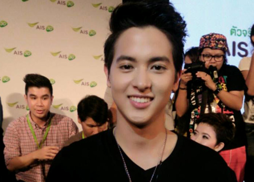 เจมส์ จิรายุ