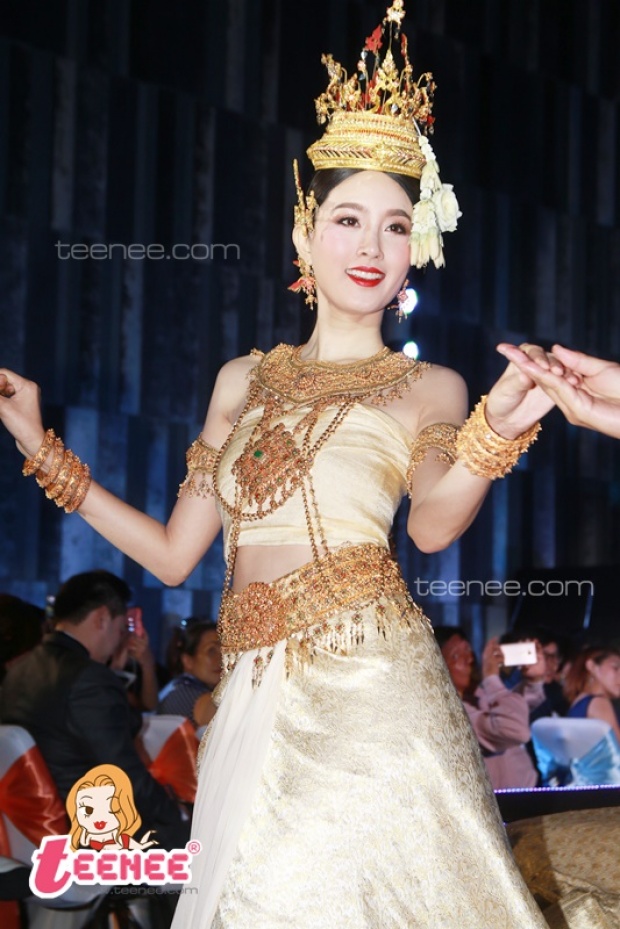 งดงามดั่งหลุดออกมาจากวรรณคดี ปอย ตรีชฎา สวยเจิดจรัสในชุดไทย