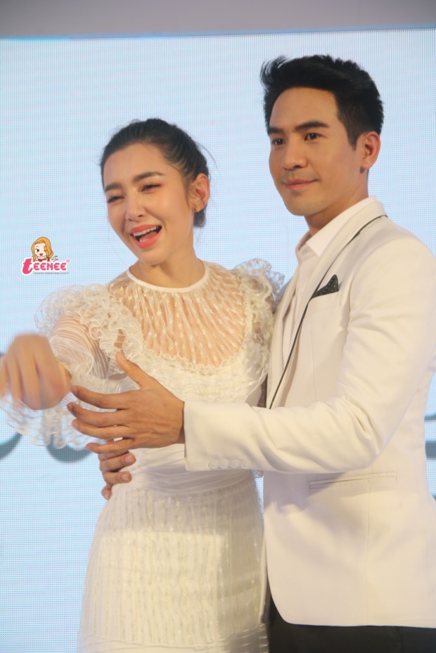 “พี่หมื่นโป๊ป” ควงสาว “เบลล่า ” ออกงานอีเว้นท์ แต่ละช็อตทำเอาฟินสุดๆ