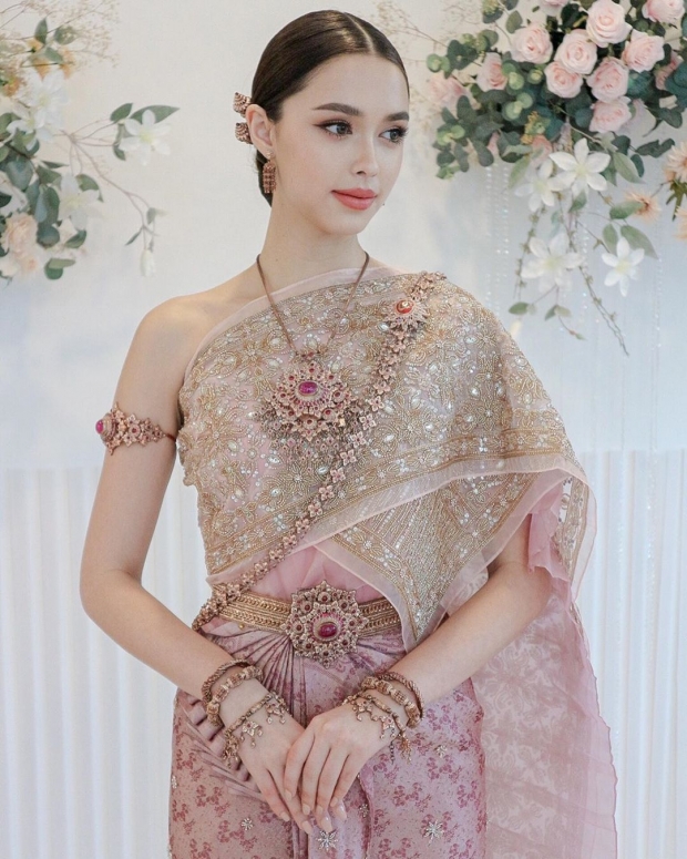 ยิ่งโตยิ่งสวย แพทริเซีย แต่งชุดไทยเต็มยศ งามหยดถูกใจพี่โน้ตสุดๆ 