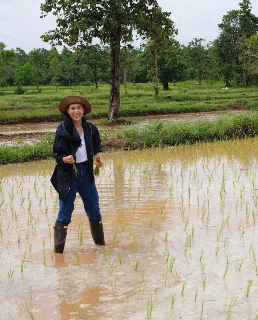  ดำนาปลูกข้าว! อดีตนางเอกดัง รีวิวชีวิตบ้านๆหลังพักเบรกไม่รับงานละคร