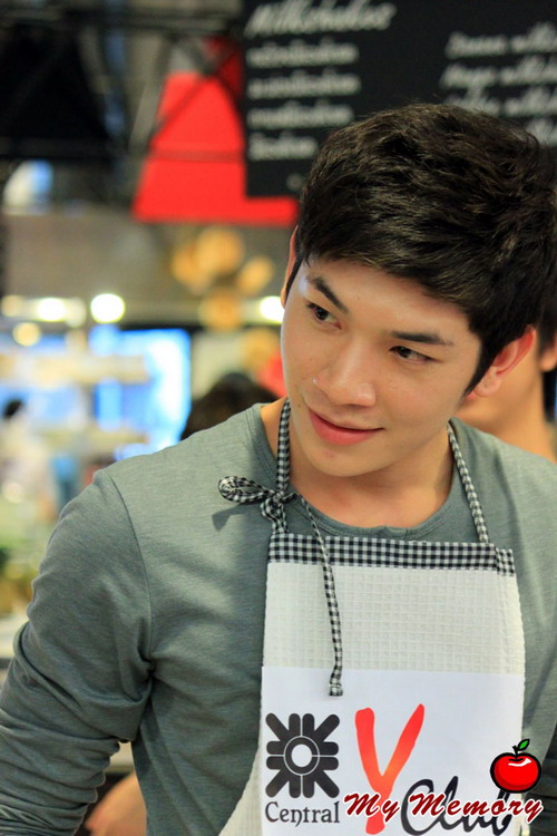 พ่อครัวเนส หล่อเวอร์หน้าใสกิ๊ก!