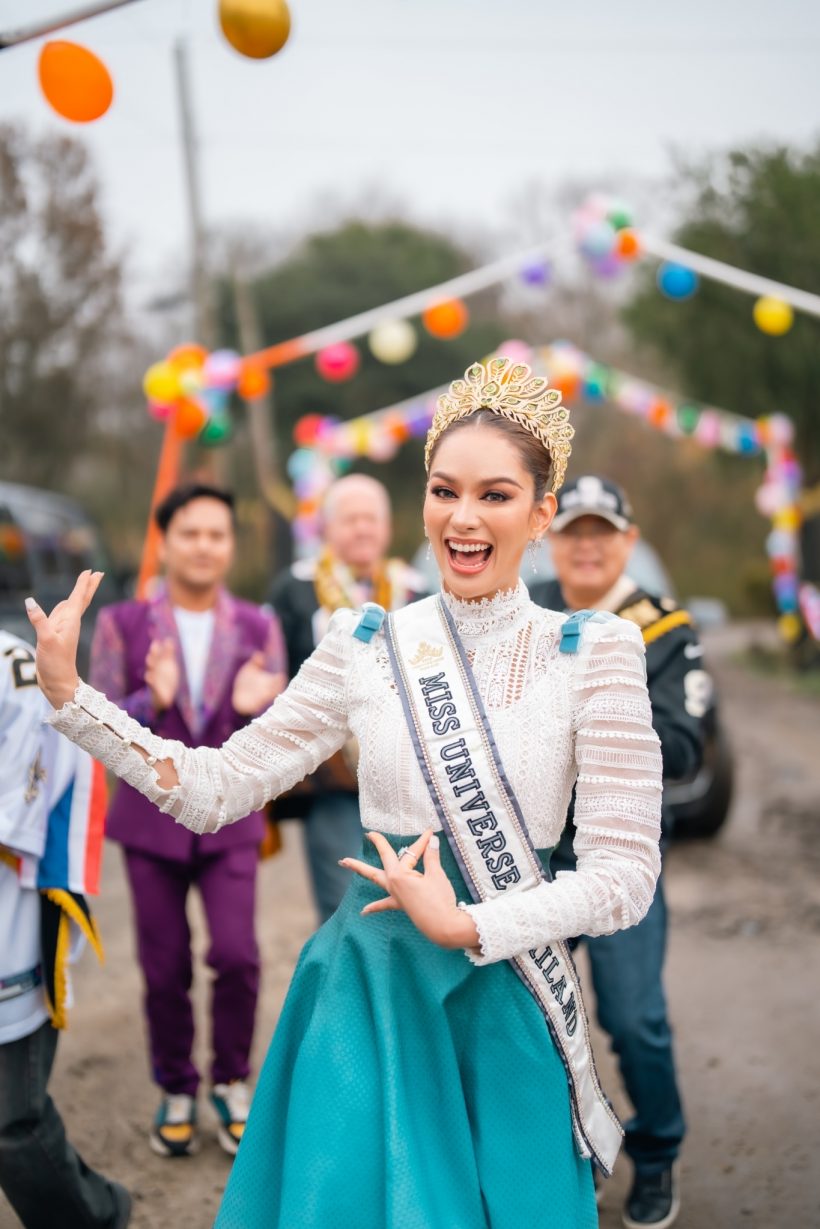 ยลโฉมความสวยแอนนาทำบุญที่วัดไทยในอเมริกา ก่อนเข้าเก็บตัว Miss Universe
