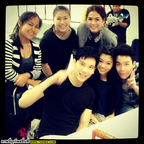 Pic: ชมพู่กับหน้าใสๆ ในการซ้อมละครเวทีเรยา