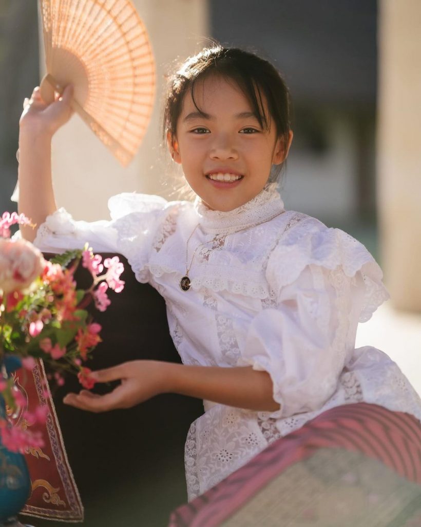 นุ้ย สุจิรา พาลูก-สามีทำบุญรับปีใหม่ เด็กๆโตแล้ว สวยหล่อออร่าจับมาก