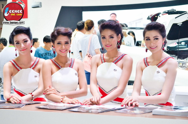 4 สาว เซ็กซี่ จาก Nissan