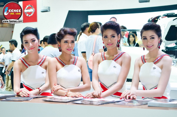 4 สาว เซ็กซี่ จาก Nissan