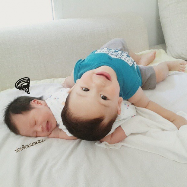 Hot!! รวมภาพลูกชายกับคุณพ่อปีเตอร์  