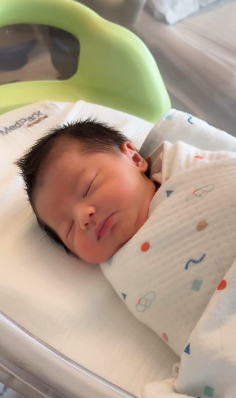 ยลโฉมชัดๆ น้องแพทริค ลูกชายแพทริเซีย-โน้ต มีสิ่งนี้เหมือนพี่สาวด้วย