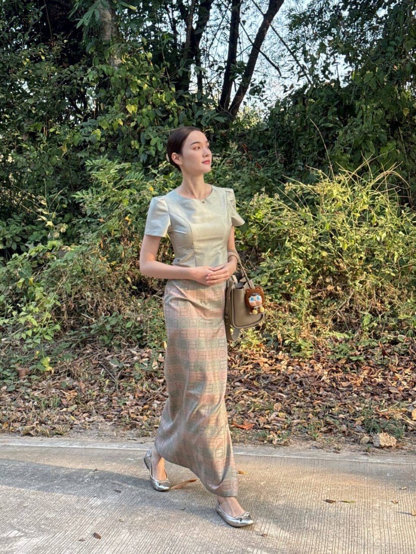 ส่อง เดียร์น่าฟลีโปควงจั๊กจั่นอคัมย์สิริ นุ่งชุดไทยทำบุญสวยจึ้งสะกด!