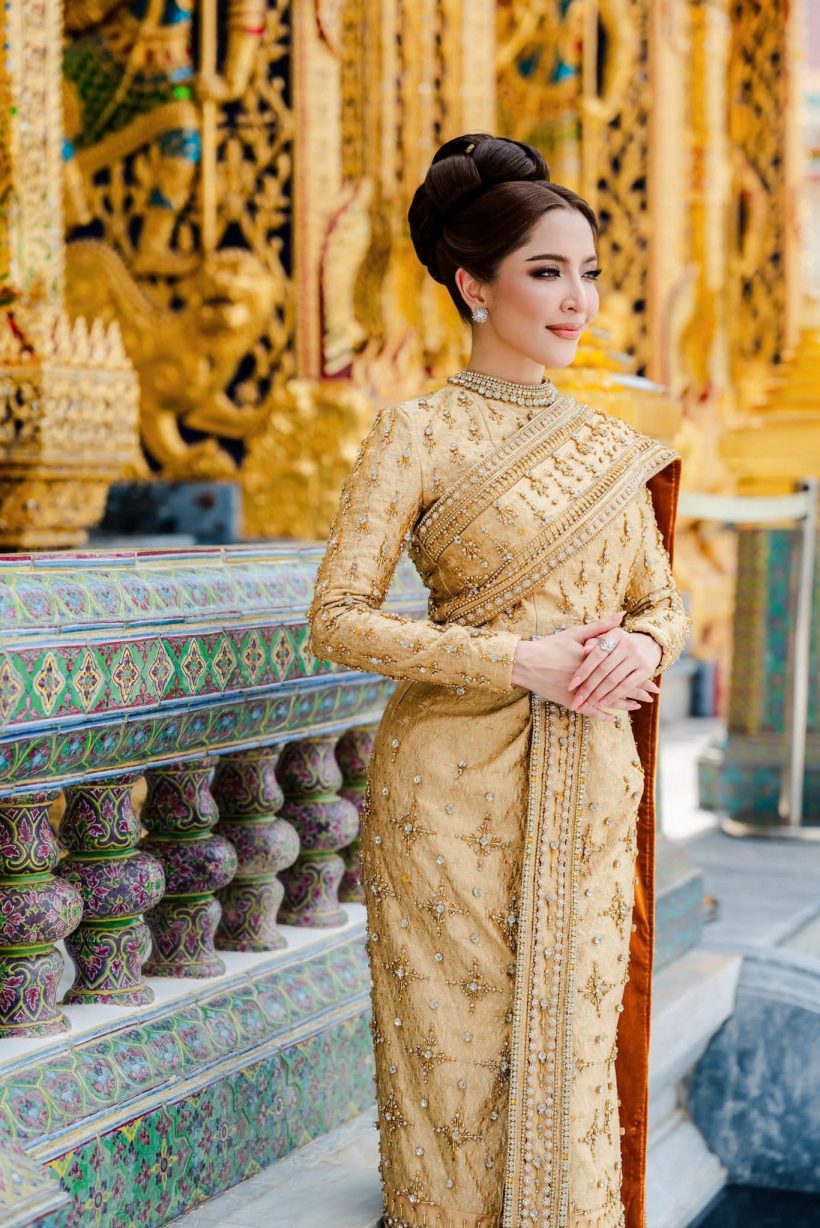 พิ้งกี้ สาวิกา นุ่ง ชุดไทยจักรี งามสง่าดุจนางในวรรณคดี!