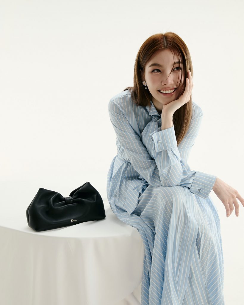 ไวรัลรับวันเด็ก! รูปหายาก2ซุปตาร์สาว เห็นแล้วอยากหยิกแก้ม