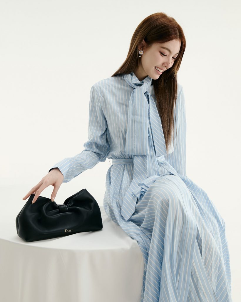 ไวรัลรับวันเด็ก! รูปหายาก2ซุปตาร์สาว เห็นแล้วอยากหยิกแก้ม