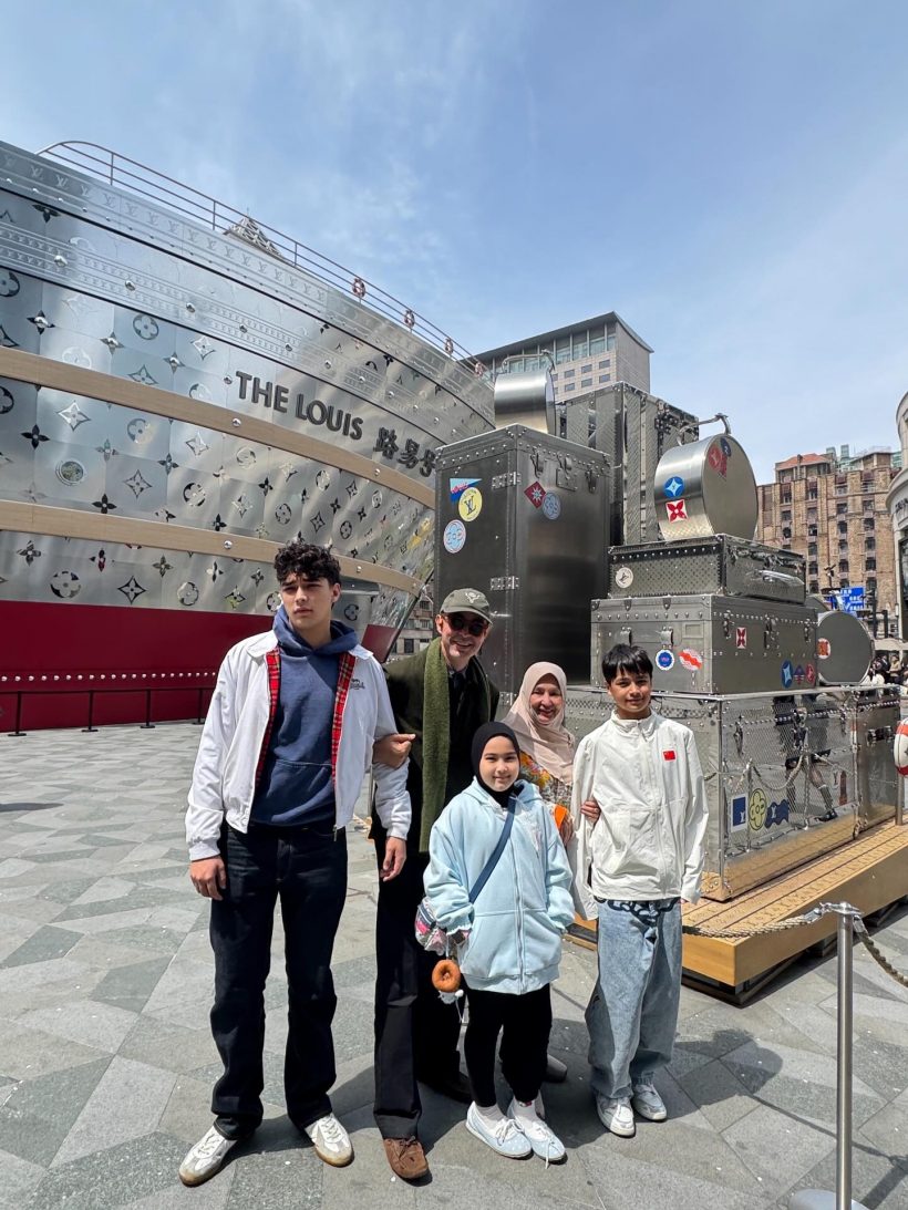 น้องฮาร์เปอร์ลูกชายฮิวโก้ โตเป็นหนุ่มสูงแซงคุณพ่อแล้ว