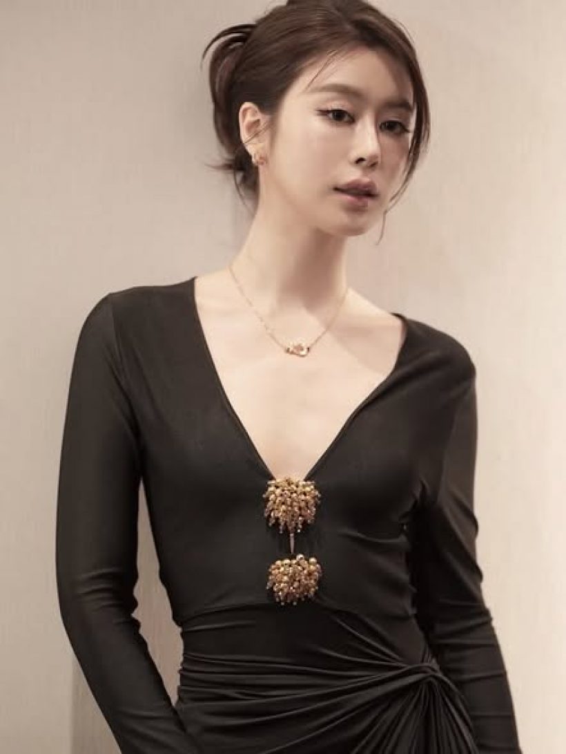 สวยสะกด! แบมสราลี สาดความปังในลุคคุณหนู