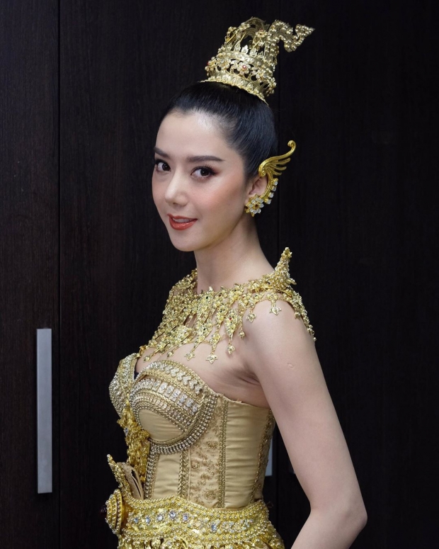 ไอซ์ อภิษฎา สง่างามในชุดไทย ชาวเน็ตแห่ถาม พรีเวดดิ้งหรือเปล่า?