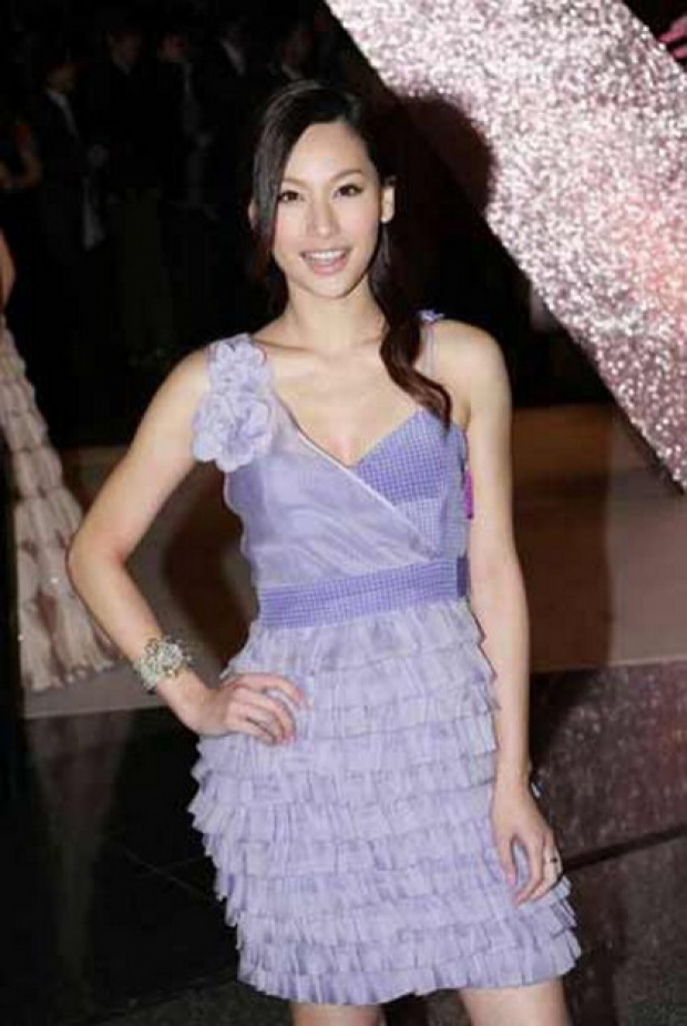 Yeung Sze-Ki Miss Hong Kong 2004